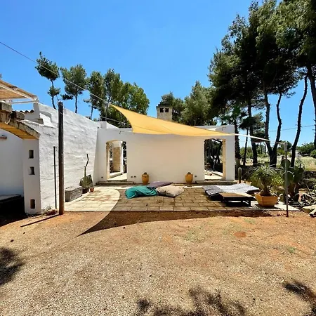 Capurre Trulli E Pajare A Due Passi Dal Pizzo